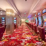 Отель Concorde Tower & Casino & Convention &
