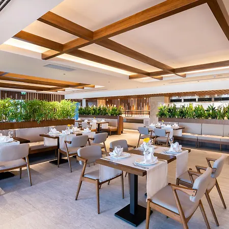 Concorde Tower & Casino & Convention & 5* Nicosia