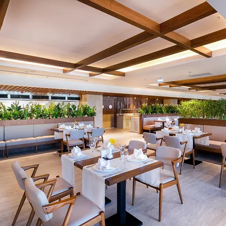 Hotell Concorde Tower & Casino & Convention & 5*