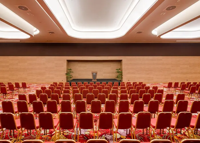 酒店 Concorde Tower & Casino & Convention & 5*