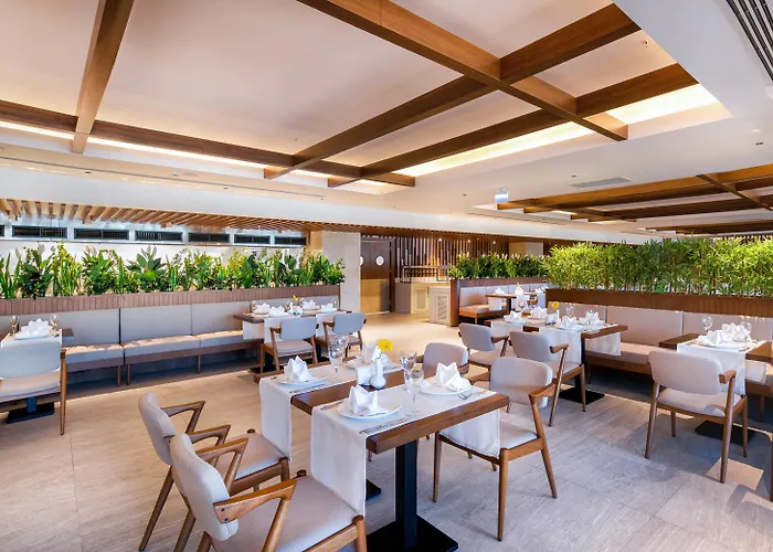 Отель Concorde Tower & Casino & Convention & 5*