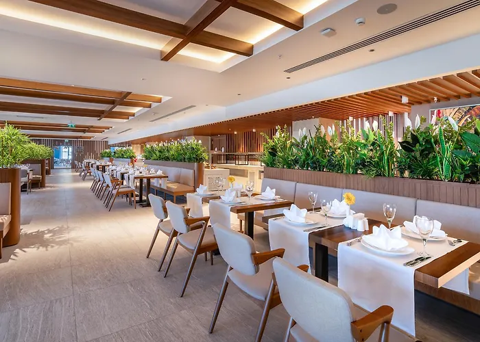 酒店 Concorde Tower & Casino & Convention &