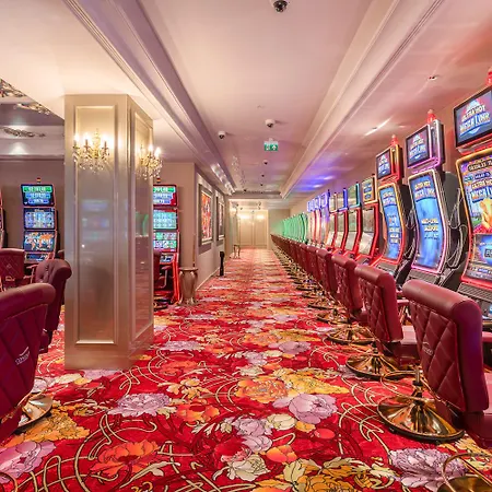 Otel Concorde Tower & Casino & Convention &